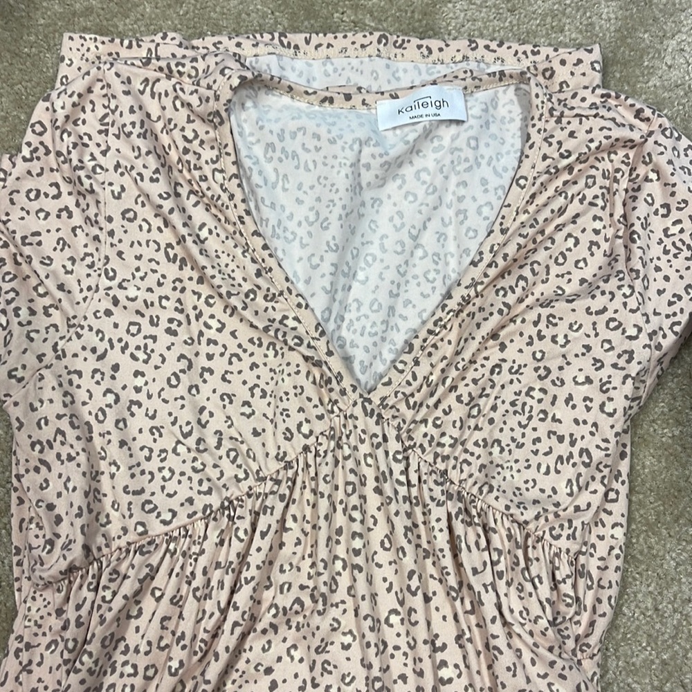 Pink leopard maternity dress